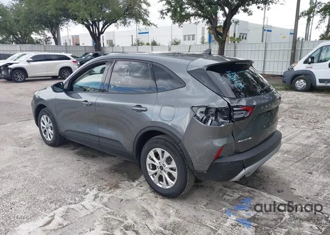 2025 Ford Escape Active z USA, uszkodzony, nr VIN 1FMCU0GN3SUA62700